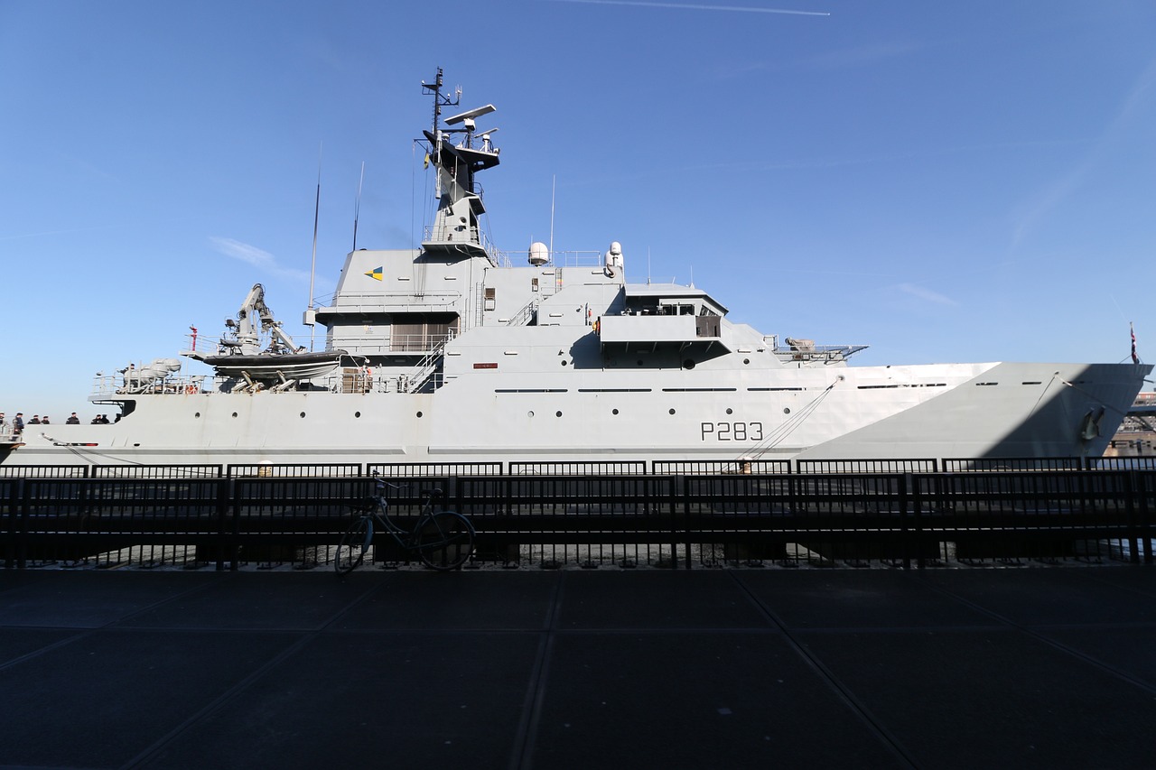 我國(guó)最新海軍艦艇展示雄厚實(shí)力與未來(lái)展望