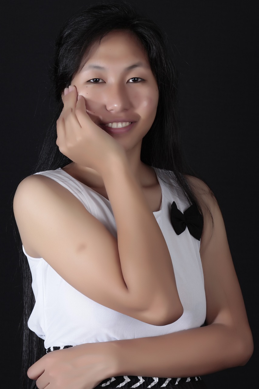 時(shí)尚魅力展現(xiàn)，短發(fā)女星的獨(dú)特風(fēng)采與魅力無限