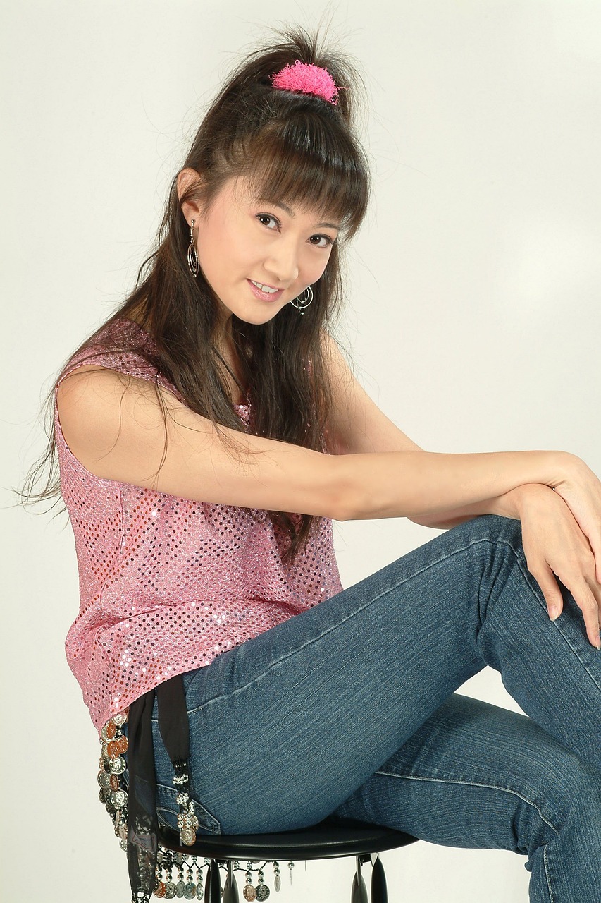 女演員吳楠，星光璀璨，魅力四溢
