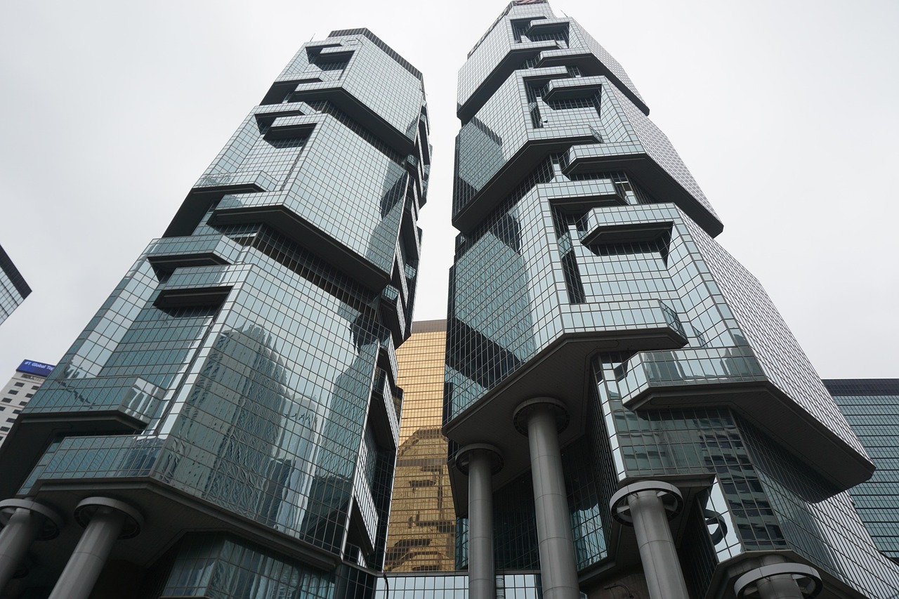 南通三建成功上市，建筑巨頭的崛起與展望
