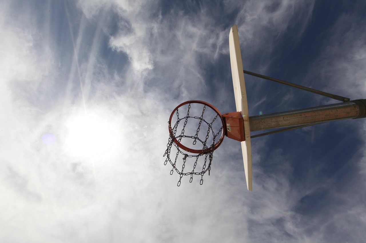NBA今日騎士榮耀之戰(zhàn)，熱血直播，戰(zhàn)場上的輝煌對決