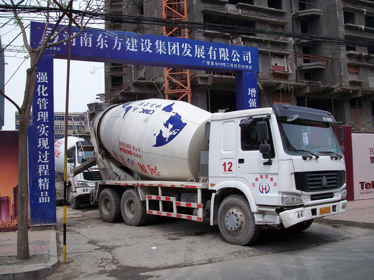 中聯(lián)混凝土泵車價格深度解析與全面探討